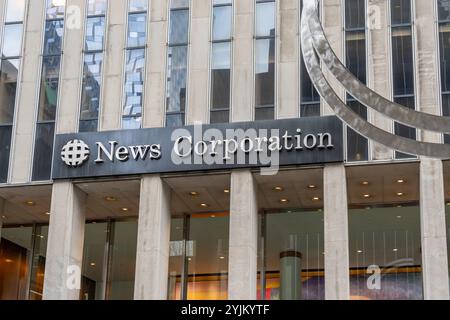 Das Logo der News Corporation auf dem Hauptsitz in New York, NY, USA Stockfoto