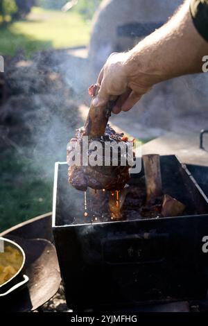 Mendoza, Argentinien. 28.03.2023. Argentinisches traditionelles Essen. Stockfoto