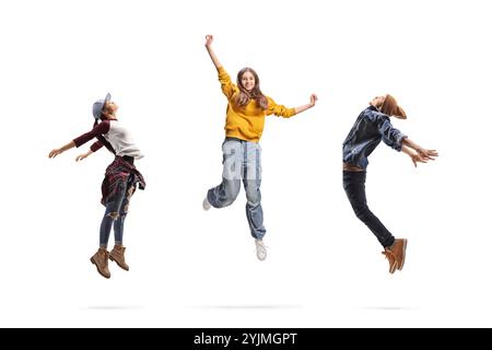 Gruppe junger Leute, die isoliert auf weißem Hintergrund springen Stockfoto