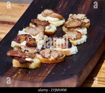 Mendoza, Argentinien. 03-10-2020. Argentinisches traditionelles Essen. Stockfoto