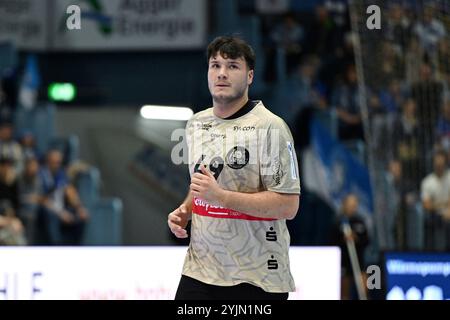 Gummersbach, Deutschland. November 2024. Solobild Aron Seesing (Bergischer HC, #49) GER, VfL Gummersbach vs. Bergischer HC, Handball, DHB-Pokal, Achtelfinale, Spielzeit 2024-2025, 14.11.2024 Foto: Eibner-Pressefoto/Jürgen Augst Credit: dpa/Alamy Live News Stockfoto