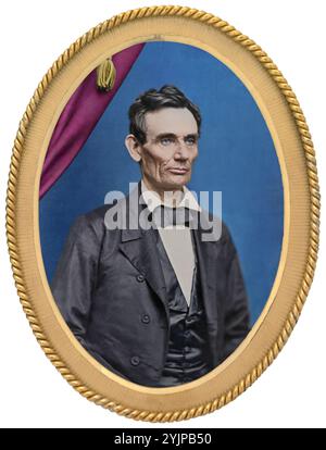 Das Foto zeigt Abraham Lincoln (ca. 49) in einem Bild (vermutlich 1858), das 1860 auf den Bändern des Präsidentschaftswahlkampfs abgebildet wurde. Lincoln mochte das Foto und signierte oft Abzüge für Bewunderer. Originalfoto (ein Ambrotype?) Wahrscheinlich von Roderick M. Cole, Peoria, Illinois, oder Preston Butler aus Springfield. Stockfoto