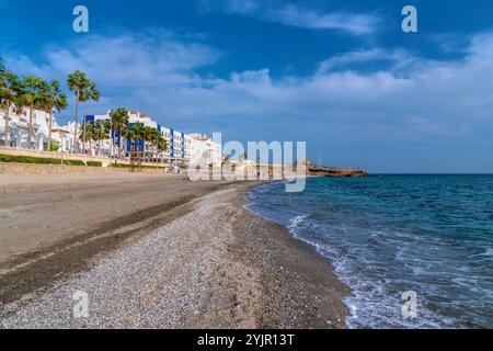 Nerja Spanien Playa Chucho Strand Andalusien Costa del Sol Stockfoto