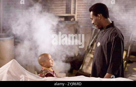 DER Film THE GOLDEN CHILDREN 1986 Paramount Pictures mit Eddie Murphy als Chandler Jarrell und J.L. Reate als Chid Stockfoto