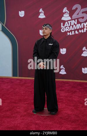 Trueno nimmt am 14. November 2024 an den 25. Annual Latin GRAMMY Awards im Kaseya Center in Miami, Florida Teil. Foto: Guille Briceno/imageSPACE Stockfoto