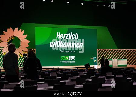 Wiesbaden 50. Bundesdelegiertenkonferenz von Bündnis 90/die Grünen, Wiesbaden, 15.11.2024. Überblick, RheinMain CongressCenter, 50. Bundesdelegiertenkonferenz von Bündnis 90 /die Grünen, Wiesbaden, 15.11.2024. *** Wiesbaden 50 Bundestagsdelegiertenkonferenz des Bündnisses 90 die Grünen, Wiesbaden, 15 11 2024 Übersicht, RheinMain Kongresszentrum, 50 Bundestagsdelegiertenkonferenz des Bündnisses 90 die Grünen, Wiesbaden, 15 11 2024 Copyright: XEibner-Pressefoto/FlorianxWiegandx EP FWD Stockfoto