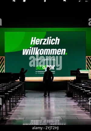 Wiesbaden 50. Bundesdelegiertenkonferenz von Bündnis 90/die Grünen, Wiesbaden, 15.11.2024. Überblick, RheinMain CongressCenter, 50. Bundesdelegiertenkonferenz von Bündnis 90 /die Grünen, Wiesbaden, 15.11.2024. *** Wiesbaden 50 Bundestagsdelegiertenkonferenz des Bündnisses 90 die Grünen, Wiesbaden, 15 11 2024 Übersicht, RheinMain Kongresszentrum, 50 Bundestagsdelegiertenkonferenz des Bündnisses 90 die Grünen, Wiesbaden, 15 11 2024 Copyright: XEibner-Pressefoto/FlorianxWiegandx EP FWD Stockfoto