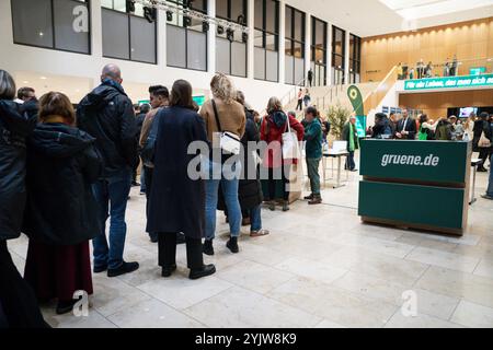 50. Ordentliche Bundesdelegiertenkonferenz von BUENDNIS 90/DIE GRUENEN Impressionen vom 50. Parteitag von BUENDNIS 90/DIE GRUENEN im RheinMain CongressCenter RMCC in Wiesbaden Wiesbaden Hessen Deutschland *** 50 ordentliche Bundesdelegierte Konferenz von BUENDNIS 90 DIE GRUENEN Impressionen der 50. Parteikonferenz von BUENDNIS 90 DIE GRUENEN im RheinMain CongressCenter RMCC in Wiesbaden Hessen Deutschland Stockfoto