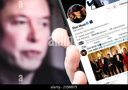 Ukraine. Poltava. November 2024 . Elon Musk profilt Twitter auf einem Smartphone-Bildschirm. Neuer Tweet mit Text. Stockfoto