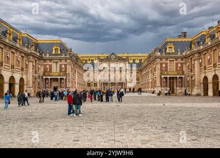 In den Toren des Palastes von Versialles, Frankreich Stockfoto