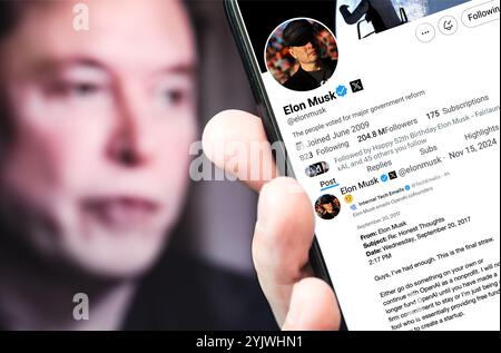 Ukraine. Poltava. November 2024 . Elon Musk profilt Twitter auf einem Smartphone-Bildschirm. Neuer Tweet mit Text. Stockfoto