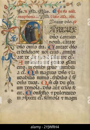 Initial C: Monks Singing; Noted Breviary, um 1420. Zusätzliche Informationen: Dieses Bild bietet einen faszinierenden Einblick, wie Mönche ein Musikmanuskript wie dieses verwendet hätten. Eine Gruppe Mönche, die in den schwarzen Kapuzengewändern des Benediktinerordens gekleidet sind, versammelt sich um ein Buch auf einem Rednerpult. Der kürzeste Mönch, der an der Front der Gruppe steht, ist dafür verantwortlich, die Seiten zu drehen. Dieses Blatt stammt aus einem Breviarium, einem Buch, das gesungene und gesprochene Texte enthält, die im Göttlichen Amt verwendet werden, dem täglichen Zyklus der Gebete, die in Klöstern gesprochen werden. Stockfoto