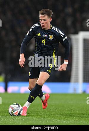 Glasgow, Großbritannien. November 2024. Scott McTominay aus Schottland während des Spiels der UEFA Nations League im Hampden Park, Glasgow. Der Bildnachweis sollte lauten: Neil Hanna/Sportimage Credit: Sportimage Ltd/Alamy Live News Stockfoto