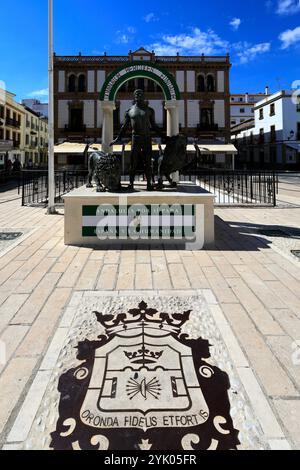 Statue des Herkules und der Löwen, Plaza del Socorro de Andalucía, Stadt Ronda, Andalusien, Spanien, Europa Stockfoto