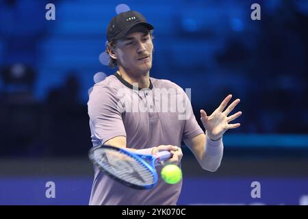 Turin, Italien. November 2024. Max Purcell aus Australien im Halbfinale zwischen Kevin Krawietz aus Deutschland und Tim Puetz aus Deutschland gegen Max Purcell aus Australien und Jordan Thompson aus Australien am siebten Tag des Nitto ATP World Tour Finals. Quelle: Marco Canoniero/Alamy Live News Stockfoto