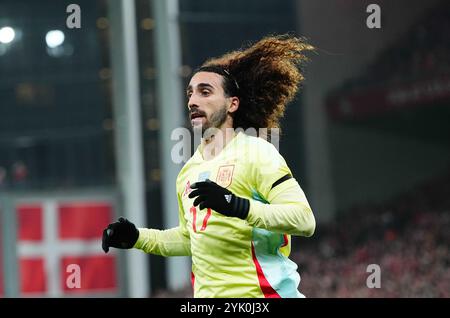 Parken, Kopenhagen, Dänemark. November 2024. Marc Cucurella aus Spanien sieht bei einem Spiel der UEFA Nations League Dänemark gegen Spanien in Parken, Kopenhagen, Dänemark. Ulrik Pedersen/CSM/Alamy Live News Stockfoto