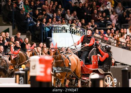 Voutaz Jerome, Schweiz FEI Driving World Cup MASTERHORSE DEUTSCHER MEISTER Zeit-Hindernisfahren Vierspaenner mit 2 Umlaeufen Wertungspruefung für den Weltcup Fahren 2024/2025 International GER, Stuttgart German Masters 2024, 38. internationales Reitturnier, 16.11.2024 Foto: Eibner-Pressefoto/Roger Buerke Stockfoto