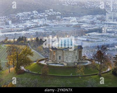 Grabkapelle am Wuerttenberg. Das Mausoleum wurde zwischen 1820 und 1824 nach einem Entwurf des Hofarchitekten Giovanni Salucci erbaut. Dahinter steht t Stockfoto