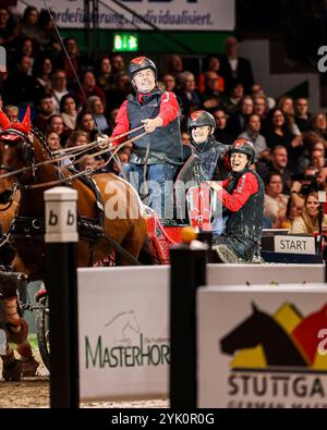 Stuttgart, Deutschland. November 2024. Voutaz Jerome, Schweiz FEI Driving World Cup MASTERHORSE DEUTSCHER MEISTER Zeit-Hindernisfahren Vierspaenner mit 2 Umlaeufen Wertungspruefung für den Weltcup Fahren 2024/2025 International GER, Stuttgart German Masters 2024, 38. internationales Reitturnier, 16.11.2024 Foto: Eibner-Pressefoto/Roger Buerke Credit: dpa/Alamy Live News Stockfoto