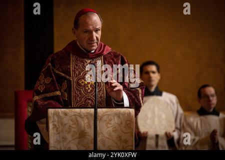 Konklave Ralph Fiennes Stockfoto