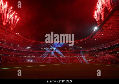 Eine LED-Lichtshow während des Autumn Nations Series-Spiels England gegen Südafrika im Allianz Stadium, Twickenham, Großbritannien. November 2024. (Foto: Craig Thomas/News Images) in Twickenham, Großbritannien am 16.11.2024. (Foto: Craig Thomas/News Images/SIPA USA) Credit: SIPA USA/Alamy Live News Stockfoto