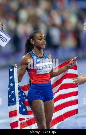 SHA'Carri Richardson (USA) gewinnt bei den Olympischen Sommerspielen 2024 das Silber im 100-Meter-Finale der Frauen. Stockfoto