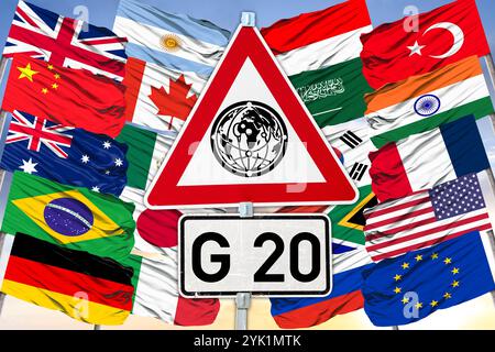 16. November 2024: Schild mit der Aufschrift G20 und Flaggen der G20-Länder - einschließlich Deutschland, USA, Kanada, Mexiko, Brasilien, Argentinien, China, Japan, Indien, Südkorea, Australien, Südafrika, Saudi-Arabien, Türkei, Indonesien, Italien, das Vereinigte Königreich, Frankreich, Russland und die Europäische Union als Symbol für globale Zusammenarbeit und Wirtschaftsdiskussionen auf dem G20-Gipfel in Rio de Janeiro. FOTOMONTAGE *** Schild mit Aufschrift G 20 und Flaggen der G20-Länder - darunter Deutschland, USA, Kanada, Mexiko, Brasilien, Argentinien, China, Japan, Indien, Südkorea, Australien, Südafrika, Saudi-Arabien Stockfoto