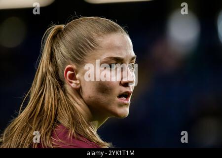 London, Großbritannien. November 2024. London, England, 16. November 2024: Jess Park (16 Manchester City) während des Womens Super League-Spiels zwischen Chelsea und Manchester City an der Stamford Bridge in London, England. (Pedro Porru/SPP) Credit: SPP Sport Press Photo. /Alamy Live News Stockfoto