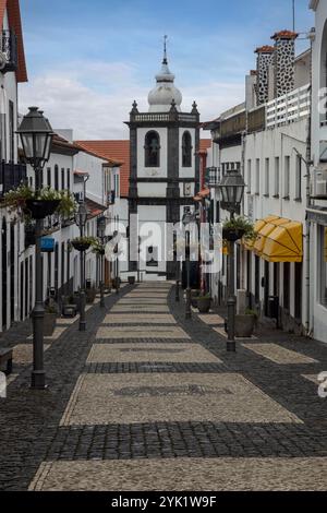 Die Stadt Velas ist eine der ältesten Siedlungsgemeinden auf der Insel Sao Jorge auf den Azoren. Stockfoto