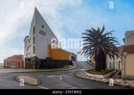 Die Stadt Velas ist eine der ältesten Siedlungsgemeinden auf der Insel Sao Jorge auf den Azoren. Stockfoto