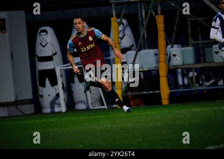 Zubieta, Gipuzkoa, Spanien, 16. November 2024. Asier Benito während des Spiels zwischen Real Sociedad B und Real Unión im Rahmen des 1. RFEF Campo Z1 von Zubieta am 16. November 2024 in Zubieta, Gipuzkoa, Spanien. Quelle: Rubén Gil/Alamy Live News. Stockfoto