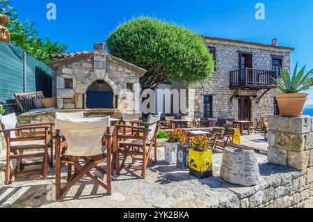 Es liegt zwischen Nea Fokea und Kallithea und gehört zur Gemeinde Kassandra, Chalkidiki in Griechenland Stockfoto