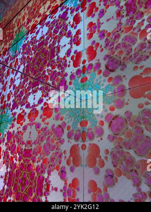 Studio Irma x Moco Museum Amsterdam Kaleidoskop Raum Stockfoto