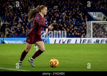 London, Großbritannien. November 2024. London, England, 16. November 2024: Jess Park (16 Manchester City) in Aktion während des Womens Super League-Spiels zwischen Chelsea und Manchester City an der Stamford Bridge in London. (Pedro Porru/SPP) Credit: SPP Sport Press Photo. /Alamy Live News Stockfoto