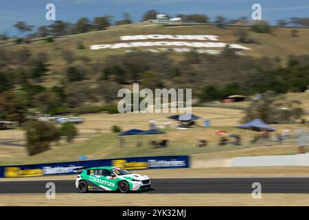 Bathurst, Australien, 10. November 2024. Jordan Cox fuhr für Schaeffler GRM Peugeot 308 TCR während des Supercheap Auto Bathurst International am 10. November 2024 in Bathurst, Australien. Quelle: Ivan Glavas/Speed Media/Alamy Live News Stockfoto