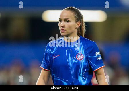 London, Großbritannien. November 2024. Guro Reiten von Chelsea Women sieht beim Barclays Women's Super League Match Chelsea FC Women vs Manchester City Women in Stamford Bridge, London, Großbritannien, 16. November 2024 (Foto: Izzy Poles/News Images) in London, Großbritannien am 16. November 2024. (Foto: Izzy Poles/News Images/SIPA USA) Credit: SIPA USA/Alamy Live News Stockfoto