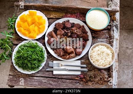 Die beste vollständige traditionelle brasilianische Feijoada Stockfoto