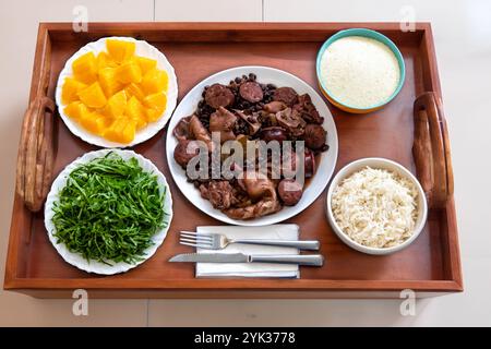 Die beste vollständige traditionelle brasilianische Feijoada Stockfoto