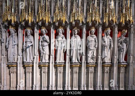 York, England – 30. Juni 2024: Die Chorwand in der York Minster Cathedral zeigt Statuen von Königen von England. Von Wilhelm dem Eroberer bis heinrich dem Stockfoto