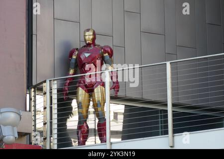 Los Angeles, Kalifornien, USA 16. November 2024 Ironman Figur im Madame Tussauds Wax Museum am Hollywood Blvd am 16. November 2024 in Los Angeles, Kalifornien, USA. Foto: Barry King/Alamy Stock Photo Stockfoto