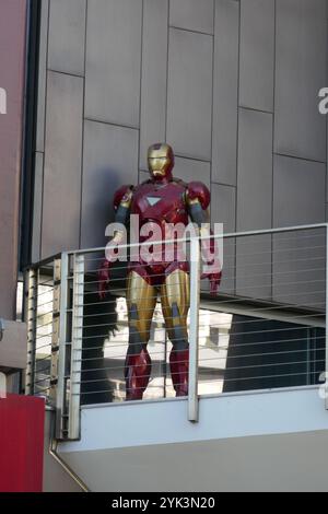 Los Angeles, Kalifornien, USA 16. November 2024 Ironman Figur im Madame Tussauds Wax Museum am Hollywood Blvd am 16. November 2024 in Los Angeles, Kalifornien, USA. Foto: Barry King/Alamy Stock Photo Stockfoto