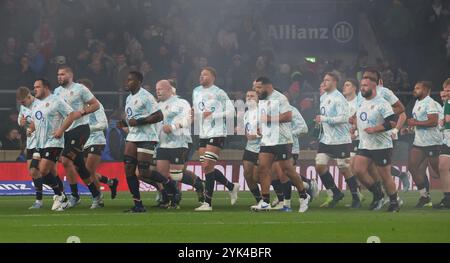 London, Großbritannien. November 2024. England Team während des Autumn International Rugby zwischen England und South Africaat Allianz Stadion, Twickenham, London am 16. November 2024 Credit: Action Foto Sport/Alamy Live News Stockfoto