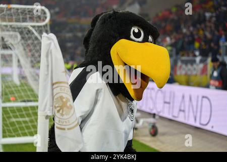 Freiburg, Deutschland. November 2024. DFB-Maskottchen PAULE, beim Spiel der UEFA Nations League 2024 DEUTSCHLAND - BOSNIEN HERZEGOWINA 7-0 in der Saison 2024/2025 am 16. November 2024 in Freiburg. Fotograf: ddp Images/STAR-Images Credit: ddp Media GmbH/Alamy Live News Stockfoto