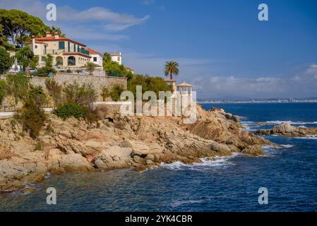 S'Agaró Küstenweg, in Costa Brava (Baix Empordà, Girona, Katalonien, Spanien) ESP: Camino de ronda de S'Agaró, en la Costa Brava (Gerona, España) Stockfoto