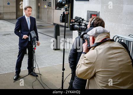 London, Großbritannien. November 2024. Chris Philp, Abgeordneter der Konservativen Partei, Shadow Home Secretary, ist bei der BBC zu sehen. Quelle: Imageplotter/Alamy Live News Stockfoto