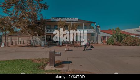 Old Town San Diego State Historic Park, San Diego, Kalifornien, USA, mit Blick auf das Robinson Rose Besucherinformationszentrum bei Tageslicht Stockfoto