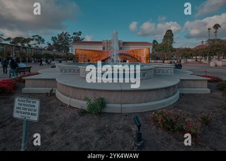 Das San Diego Museum of Art ist ein Kunstmuseum im Balboa Park in San Diego, USA, das eine breite Sammlung mit Schwerpunkt spanischer Kunst beherbergt. Stockfoto