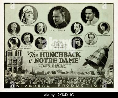 Carl Laemmle präsentiert den Glöckner von Notre Dame (Universal, 1923) Lon Chaney. Foyer Card - Stummfilm Stockfoto