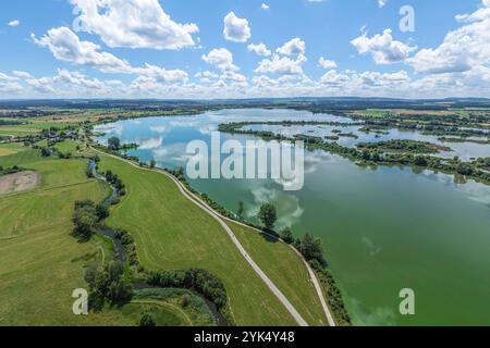 Die Landschaft am Altmühlsee im fränkischen Seenland um die Vogelinseln bei Muhr Stockfoto