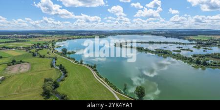 Die Landschaft am Altmühlsee im fränkischen Seenland um die Vogelinseln bei Muhr Stockfoto